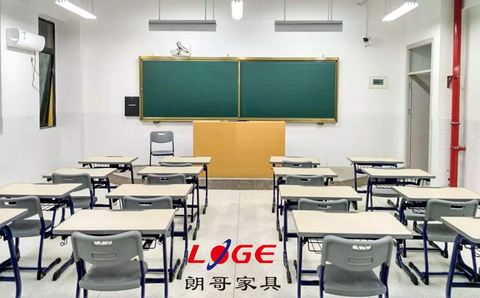 課桌椅定制時色彩搭配要遵循哪些原則？